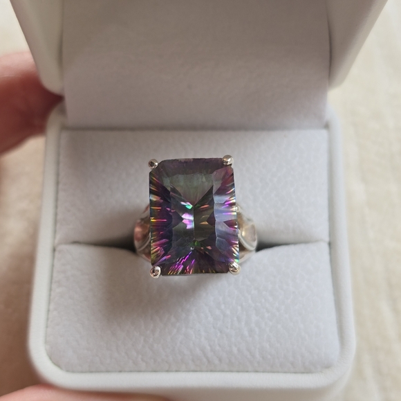 Stunning Mystic Topaz - Picture 3 of 14